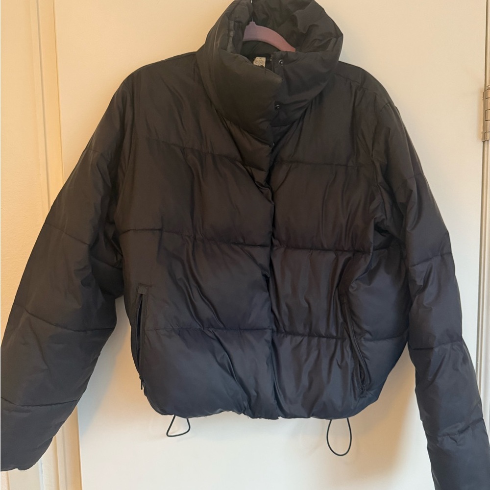 ALO Yoga Midnight Black Puffer Jacket